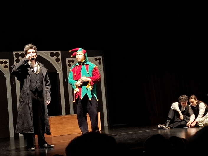 2025-10-23-Englisch-Theater-Poe-Pale-Raven-001